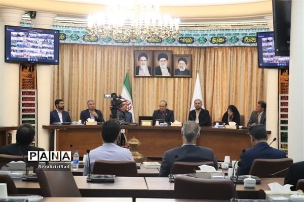 اولین گفت‌وگوی مجازی شورای آموزش و پرورش آذربایجان شرقی با مدیران مدارس سراسر استان