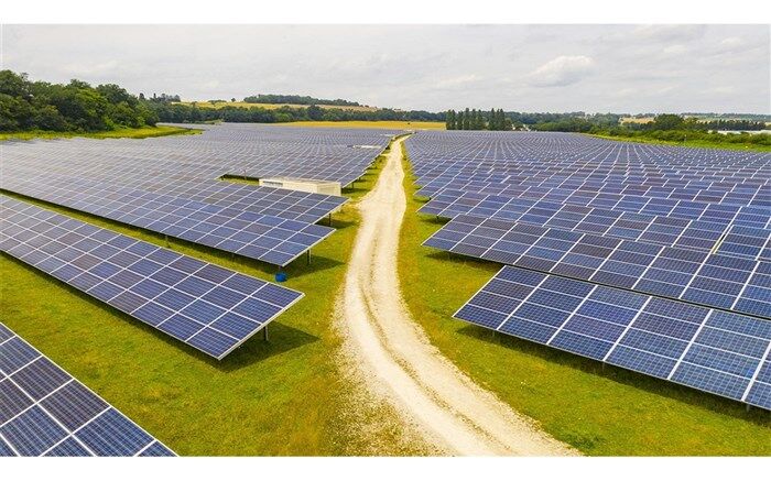 نصب ٣ هزار نیروگاه خورشیدی خانگی حمایتی در اردبیل