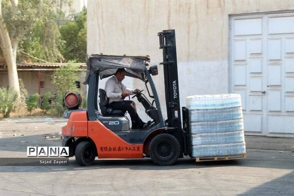 تامین ۱۰۰هزار بطری آب معدنی برای مواکب اربعین حسینی در شلمچه و چزابه