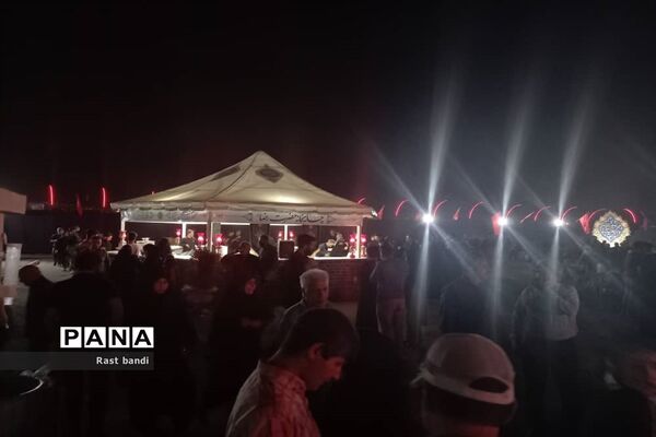 بازدید نمازگزاران نوجوان مسجد جامع جعفریه منطقه ۱۳ از نمایش تنهاتر از مسیح