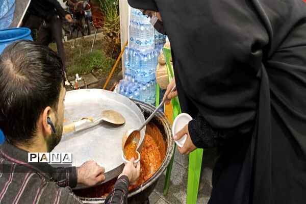 پذیرایی از زوار اربعین در اندیمشک