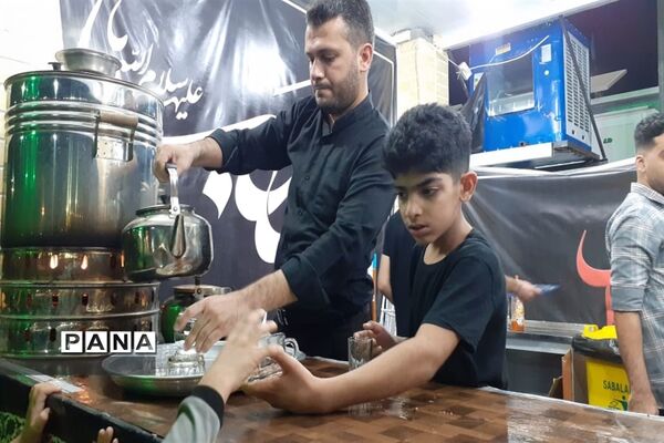 پذیرایی از زوار اربعین در اندیمشک