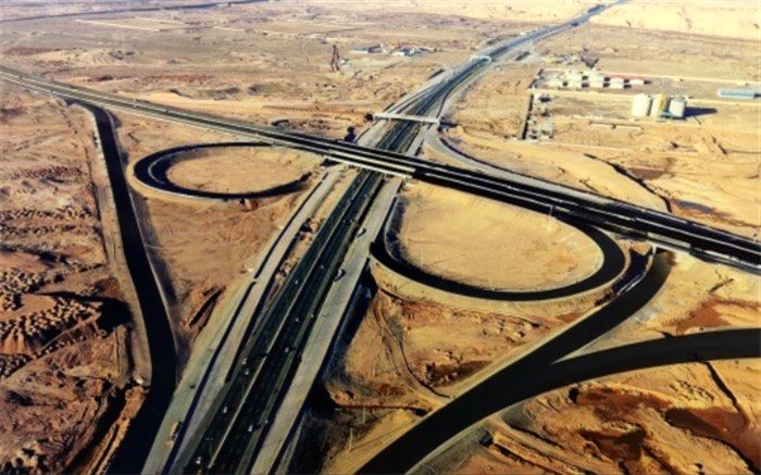 ادامه اخذ عوارض آزادراهی از مسافران برغم دستور وزیر راه