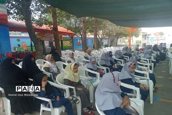 آغاز توزیع کُتُب درسی به دانش‌آموزان و مدارس کاشمر