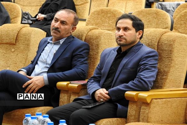 نشست شورای آموزش و پرورش اندیمشک با حضور مدیرکل آموزش و پرورش خوزستان