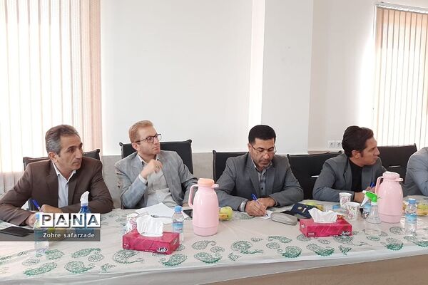 جلسه شورای آموزش و‌ پرورش رودهن