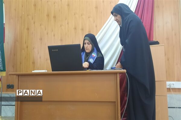 کارگاه آموزشی خبرنگاران دانش‌آموز ناحیه ۷ مشهد