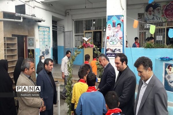 نواختن زنگ مانور بازگشایی مدارس شهرستان محمودآباد همزمان با سراسر استان مازندران