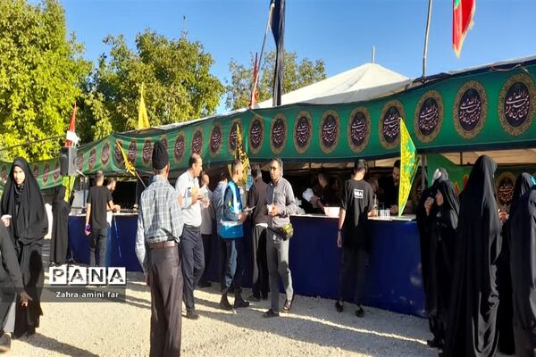 خدمت‌رسانی موکب‌ها به زائرین حسینی