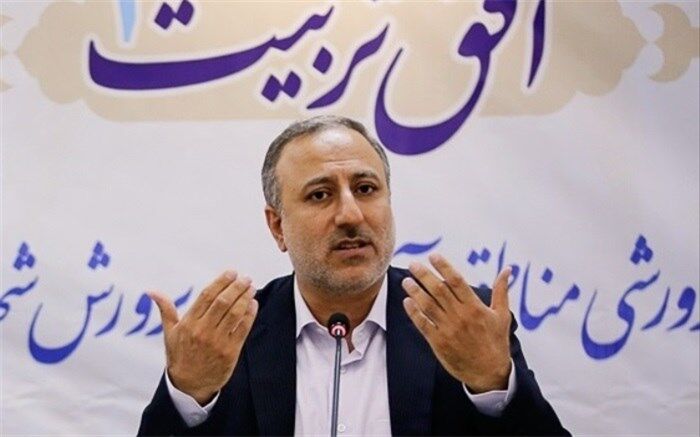 برگزاری یک جشنواره بزرگ فرهنگی و هنری به‌جای جشنواره‌های متعدد با مخاطبان اندک و تکراری