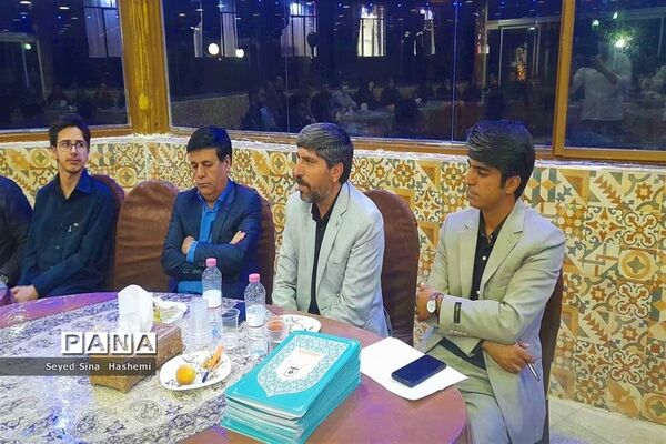 آیین تجلیل از فرهنگیان شرکت‌کننده در جشنواره معلمان هنرمند