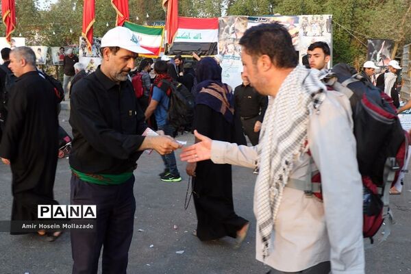 موکب فرزندان حاج‌قاسم در مسیر نجف به کربلا