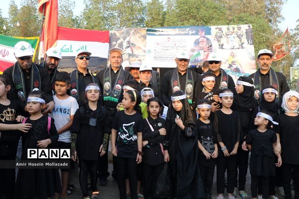 موکب فرزندان حاج‌قاسم در مسیر نجف به کربلا