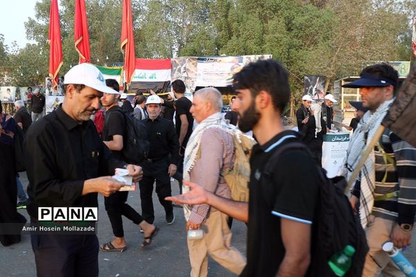 موکب فرزندان حاج‌قاسم در مسیر نجف به کربلا