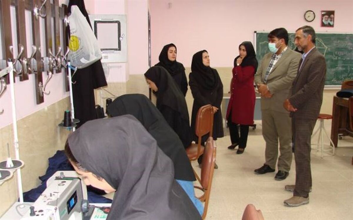 تولید و اشتغال در هنرستان آفرینش مبارکه