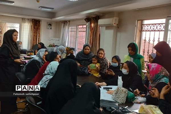 احیای هنر خامه‌دوزی سیستان به دست بانوان قرچکی