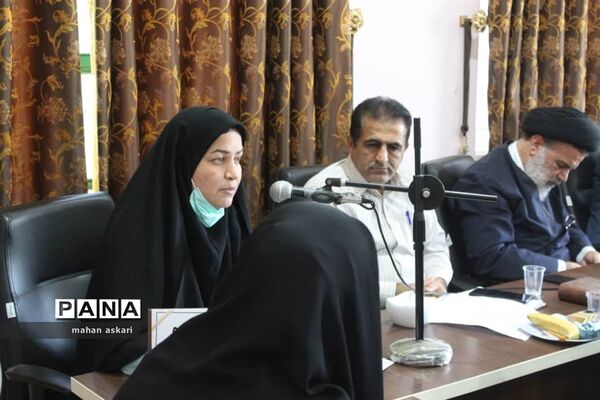 نشست مدیران مدارس در گلوگاه