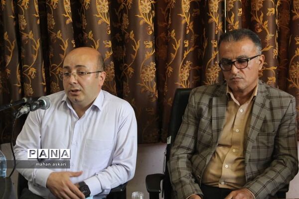 نشست مدیران مدارس در گلوگاه