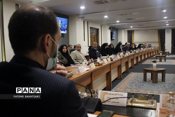 نشست مدیران ادارات تکنولوژی و گروه‌های آموزشی استان‌ها در اردوگاه شهید‌باهنر