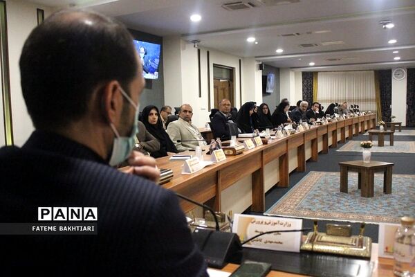 نشست مدیران ادارات تکنولوژی و گروه‌های آموزشی استان‌ها در اردوگاه شهید‌باهنر