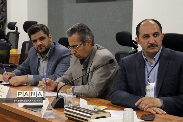 نشست مدیران ادارات تکنولوژی و گروه‌های آموزشی استان‌ها در اردوگاه شهید‌باهنر