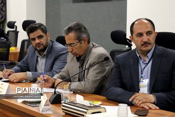 نشست مدیران ادارات تکنولوژی و گروه‌های آموزشی استان‌ها در اردوگاه شهید‌باهنر