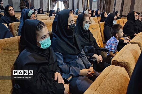 آیین اختتامیه جشنواره‌های نوجوان سالم و یاریگران زندگی در شهرستان قرچک