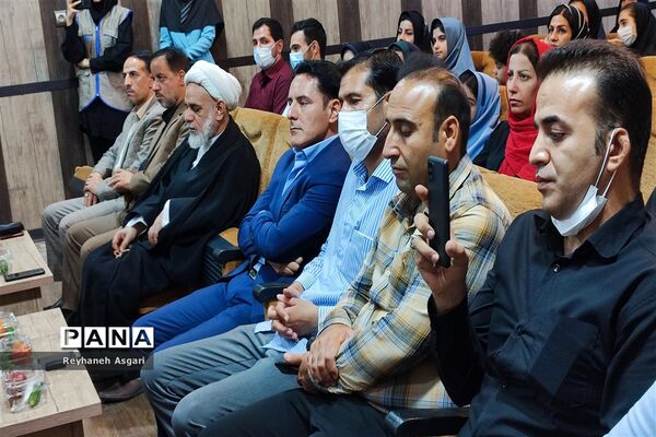 آیین اختتامیه جشنواره‌های نوجوان سالم و یاریگران زندگی در شهرستان قرچک