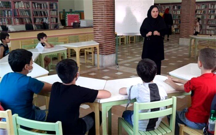 احتمال استقرار اتوبوس‌های سیار در چهارراه‌ها برای آموزش کودکان کار