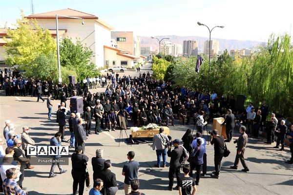 مراسم تشییع پیکر فیلمساز برجسته تبریزی