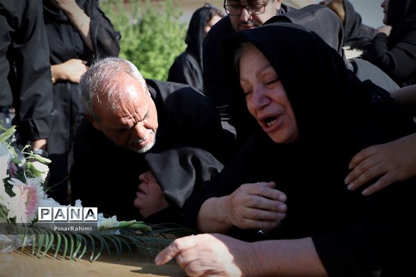 مراسم تشییع پیکر فیلمساز برجسته تبریزی