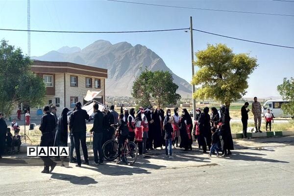 پیاده‌روی جاماندگان اربعین در شهرستان فریدن- استان اصفهان