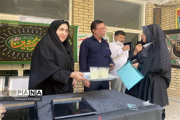 راه‌اندازی موکب اربعین عشاق الحسین (ع) در اداره آموزش و پرورش ناحیه یک اهواز