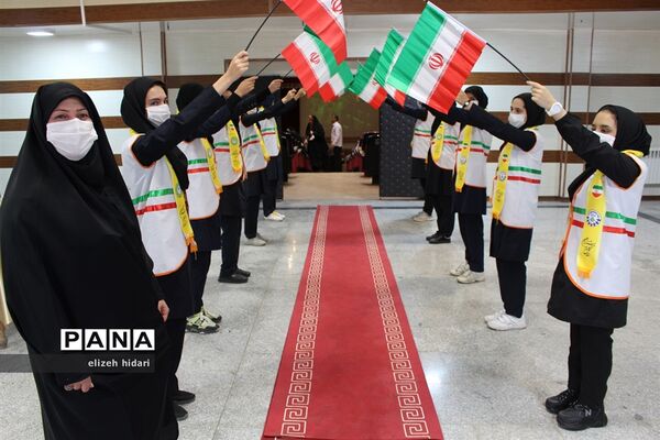 نشست هم‌اندیشی مدیران مدارس آموزش و پرورش ناحیه ۳ کرمانشاه
