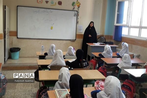 اجرای برنامه‌های اوقات فراغت پایگاه‌های تابستانی در ناحیه دو بهارستان