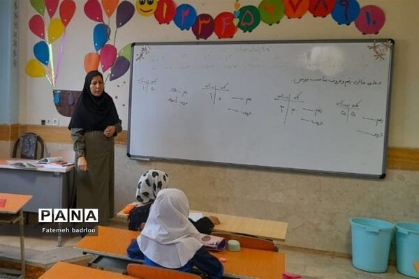 اجرای برنامه‌های اوقات فراغت پایگاه‌های تابستانی در ناحیه دو بهارستان
