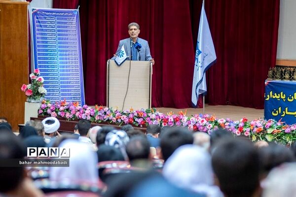 آیین تجلیل از افتخارآفرینان کنکور ۱۴۰۱ دانش‌آموزان مدارس استعدادهای درخشان(سمپاد) استان کرمانشاه