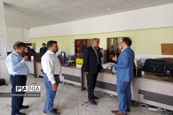 بازدید فرماندار شهرستان بوشهر از ادارات دولتی