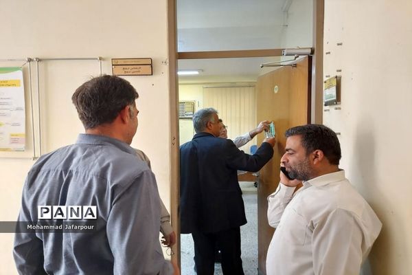 بازدید فرماندار شهرستان بوشهر از ادارات دولتی