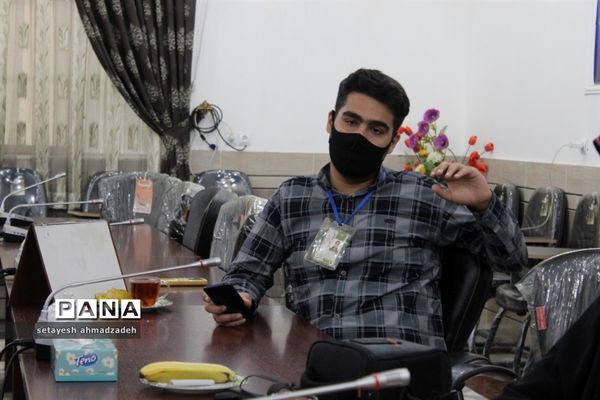 نشست خبرنگاران و اصحاب رسانه با مدیر آموزش و پرورش گلوگاه