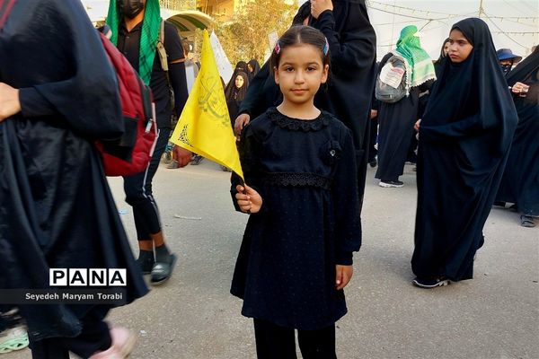 در مسیر بهشت، حضور کودکان و نوجوانان در راهپیمایی اربعین حسینی