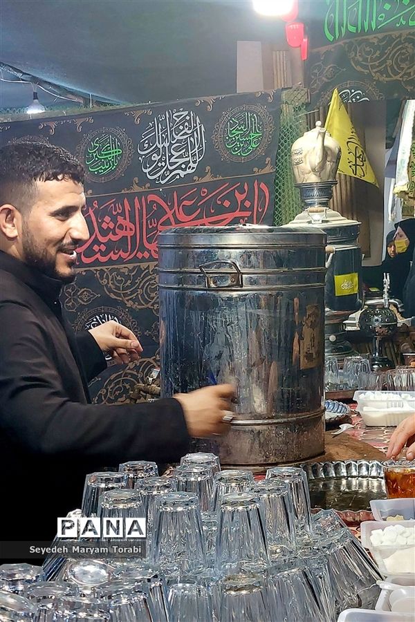 در مسیر بهشت؛ خدمت‌رسانی به زائران حسینی در موکب‌های اربعین