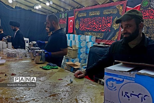 در مسیر بهشت؛ خدمت‌رسانی به زائران حسینی در موکب‌های اربعین