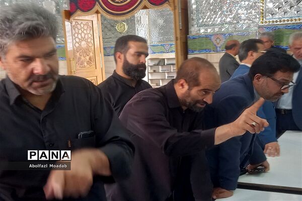 برپایی میز خدمت اداره آموزش و پرورش، کاشمر