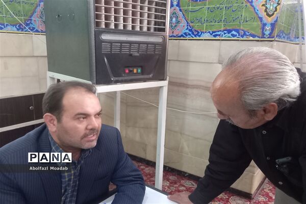 برپایی میز خدمت اداره آموزش و پرورش، کاشمر