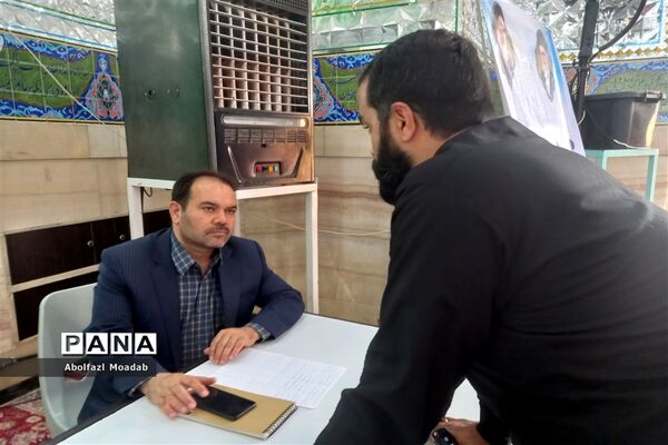 برپایی میز خدمت اداره آموزش و پرورش، کاشمر