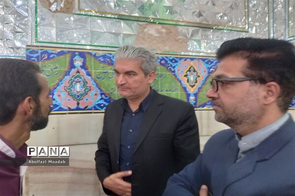 برپایی میز خدمت اداره آموزش و پرورش، کاشمر