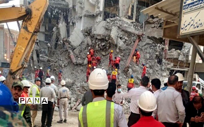 پیدا شدن جسد کارگر گرفتار زیر آوار متروپل