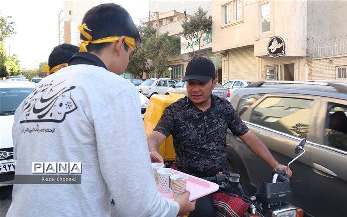 موکب دانش‌آموزی جاماندگان اربعین در آذربایجان شرقی دایر شد