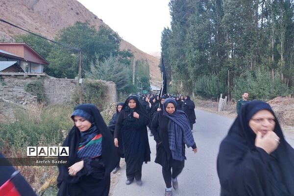 پیاده‌روی جاماندگان اربعین در بلده